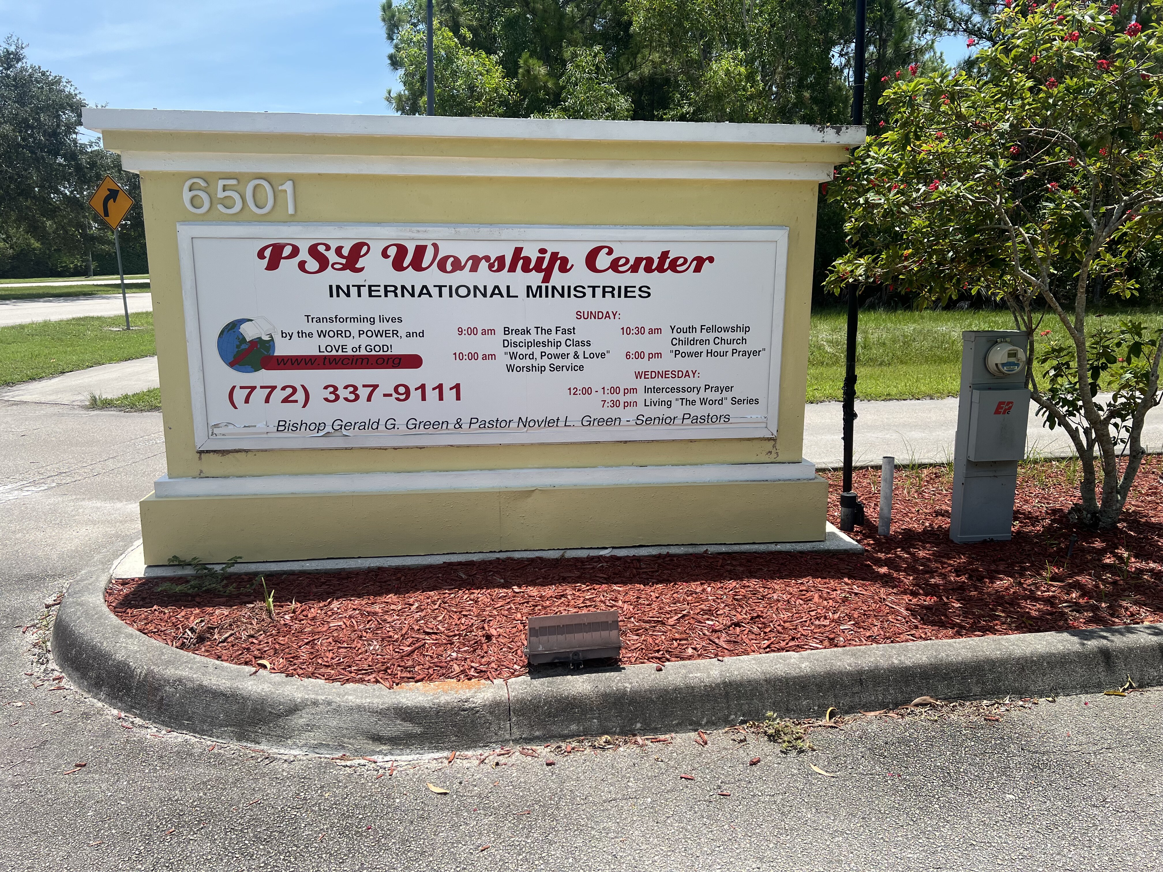 PSL Worship Center — Sanctuary LED Wall, Outdoor Monument Sign & LED Poster — view 4