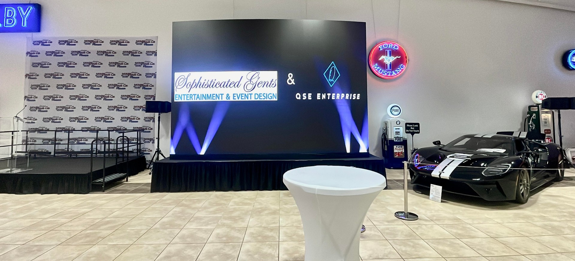 Sophisticated Gents Event — 16:9 Indoor LED — view 4